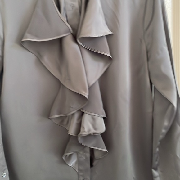 Ralph Lauren Buttons Down Shirt - Picture 4 of 6